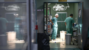 Keskin nişancılar hastane içini hedef aldı: 7 ölü, 14 yaralı