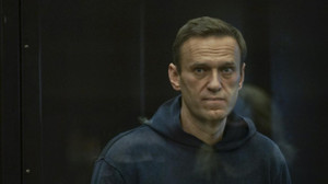 Cezaevinde ölen Rus muhalif lider Navalny’nin annesi: “Cenaze töreninin gizlice yapılmasını istiyorlar”