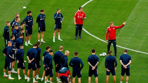 Rusya - Paraguay maçı terör saldırısı nedeniyle iptal edildi