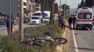 İzmir'de feci kaza; aracın çarptığı motosikletteki çift hayatını kaybetti