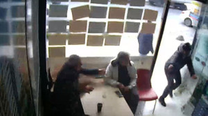 Başakşehir’de işyerine üçüncü silahlı saldırı!