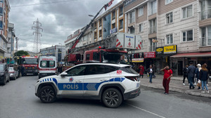 Esenyurt'ta elektrik hattı bomba gibi patladı