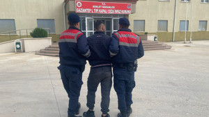 15 yıl hapis cezası ile aranan firari jandarmaya yakalandı