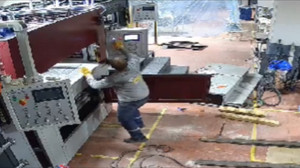 İş adamının feci ölümü! Pres makinesinde can verdi…