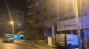 Önce karısını boğdu sonra kendini astı!