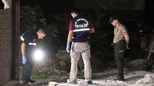 Eski eşi ve birlikte yaşadığı adamı öldürdü