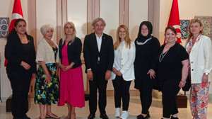 Beyoğlu'nun 17 mahalle muhtarının Tunus'a gitmesi, "tasarruf" kapsamındaki tartışmaları da beraberinde getirdi