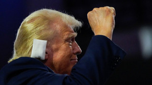 Donald Trump, saldırı sonrası ilk kez halkın karşısına çıktı