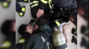 Kahraman itfaiye eri!