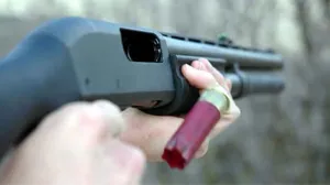 17 yaşındaki çocuk babasını öldürdü, ağabeyini yaraladı