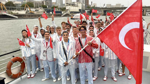 Türkiye'nin Olimpiyat kombini eleştiri yağmuruna tutuldu: Ahmet Hakan'dan Vakko yorumu