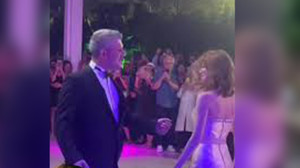 Elçin Sangu “Lezginka” dansı ile hayran bıraktı