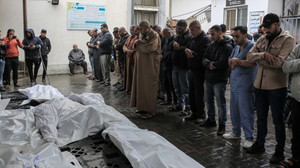 Öldü sanılan adam cenaze namazı sırasında dirildi!