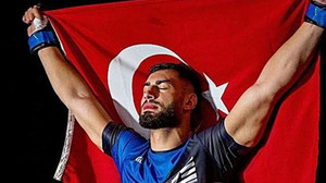 Tarihi zaferle Türk gücünü gösterdi: UFC’de İbo Aslan’dan art arda nakavtlar