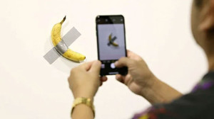 "Duvara bantlanmış muz" tekrar satışa çıkıyor! İstenilen para ise dudak uçuklattı