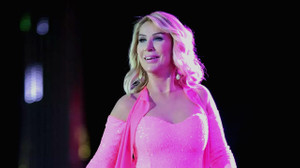 Seda Sayan estetikte sınır tanımıyor: Göbek bağını cildine enjekte ettirdi