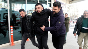 Arzuhalci boşanma dilekçesi yazdı! Kocası kurşun yağdırdı