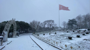 AKOM uyarmıştı! İstanbul beyaza büründü