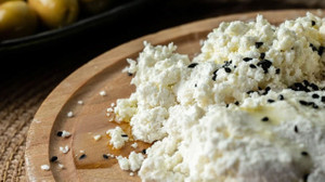 Ünlü markadan büyük skandal! Tulum peyniri yerine bakın içerisinden ne çıktı?