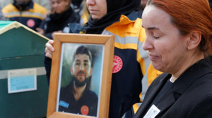 "Sigaram yok" dedi acımasızca dövüldü! Genç sağlıkçı kurtarılamadı