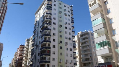 Apartmanın yıkılmasına 'Mukadderat' diyen müteahhidin diğer binası da ağır hasarlı çıktı!