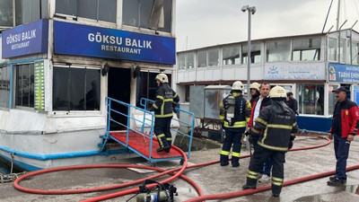 Balık restoranı olarak kullanılan teknede yangın!