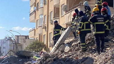 Depremden geriye kalan! Enkazdan çıkanlar yürek burktu
