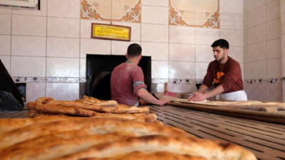 Günde 5 bin ekmek! Bingöllü fırıncıdan depremzedelere yardım