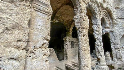 Hatay'daki 2 bin yıllık tarihi yapılar, depremde hasar görmedi