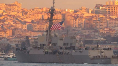 İstanbul Boğazı'nda 155 metrelik ABD savaş gemisi!