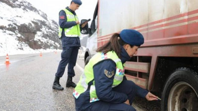 Jandarma'dan kış lastiği uygulaması