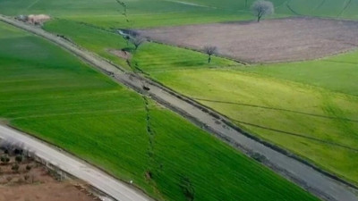 Kahramanmaraş’ta kilometrelerce uzanan fay hattındaki kırık