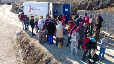 Kızılay, mobil aracıyla köylere sağlık hizmeti veriyor
