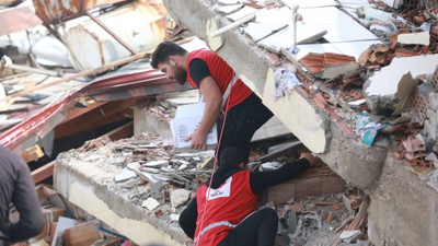 Kızılay’ın 2 bin 300 personeli depremden etkilendi