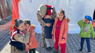 Van’dan Malatya'ya giden jandarma ekibi gönüllere dokunuyor