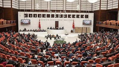 AK Parti'den deprem önergesi