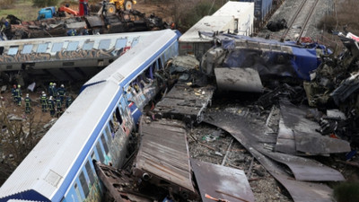 Yunanistan'da tren kazası! 43 kişi yaşamını yitirdi