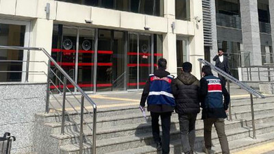 Jandarma sınırda paketlemişti! 3 terör şüphelisinden 2’si tutuklandı