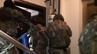 İzmir merkezli 12 ilde yasa dışı bahis operasyonu: 17 gözaltı