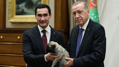 Erdoğan Türkmenistan Devlet Başkanı ile bir araya geldi