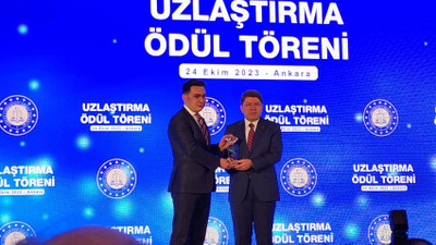 Başsavcı Yasin Emre'ye Ceza Hukuku Sisteminde Uzlaştırma ödülü