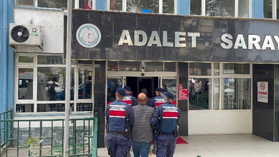 Jandarma göçmen kaçakçısı 2 organizatörü yakaladı