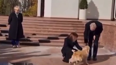 Moldova Cumhurbaşkanının köpeği, Avusturya Cumhurbaşkanını ısırdı