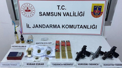 Jandarma'dan zehir tacirlerine şok baskın: Çok sayıda uyuşturucu madde ve silah ele geçirildi