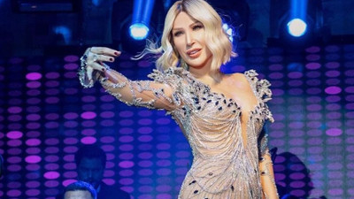 Seda Sayan'ın yeni estetik sırrı ortaya çıktı: Sünnet derisi...