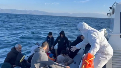 Göçmenleri Çanakkale'de Yunan ekipleri ölüme terk etti, Türk ekipler kurtardı!