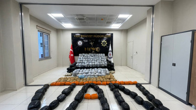 Van’da uyuşturucu operasyonu: 1 ton 150 kilogram toz esrar ele geçirildi!