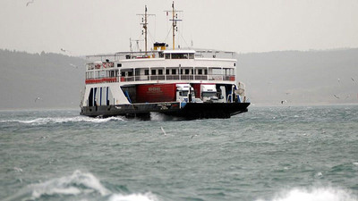 Vapurlar iptal edildi: İstanbul’da fırtına