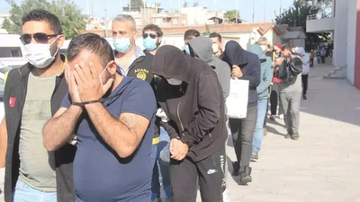 Adana'daki swinger operasyonunda yeni gelişme! Disko topu bozulunca komşudan istemişler