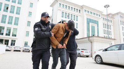 Mahkeme binası önünde bomba paniği: Hazırladığı el yapımı patlayıcıyı polise teslim etti